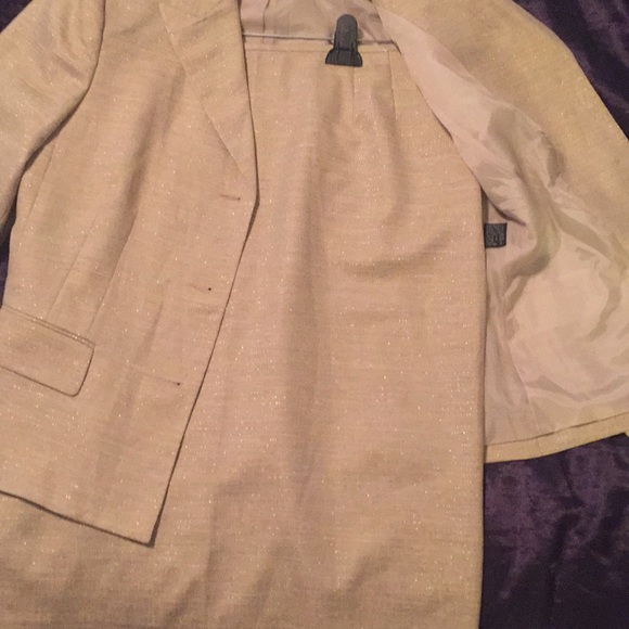 Kasper Suit Gold Size 12. - Picture 4 of 4